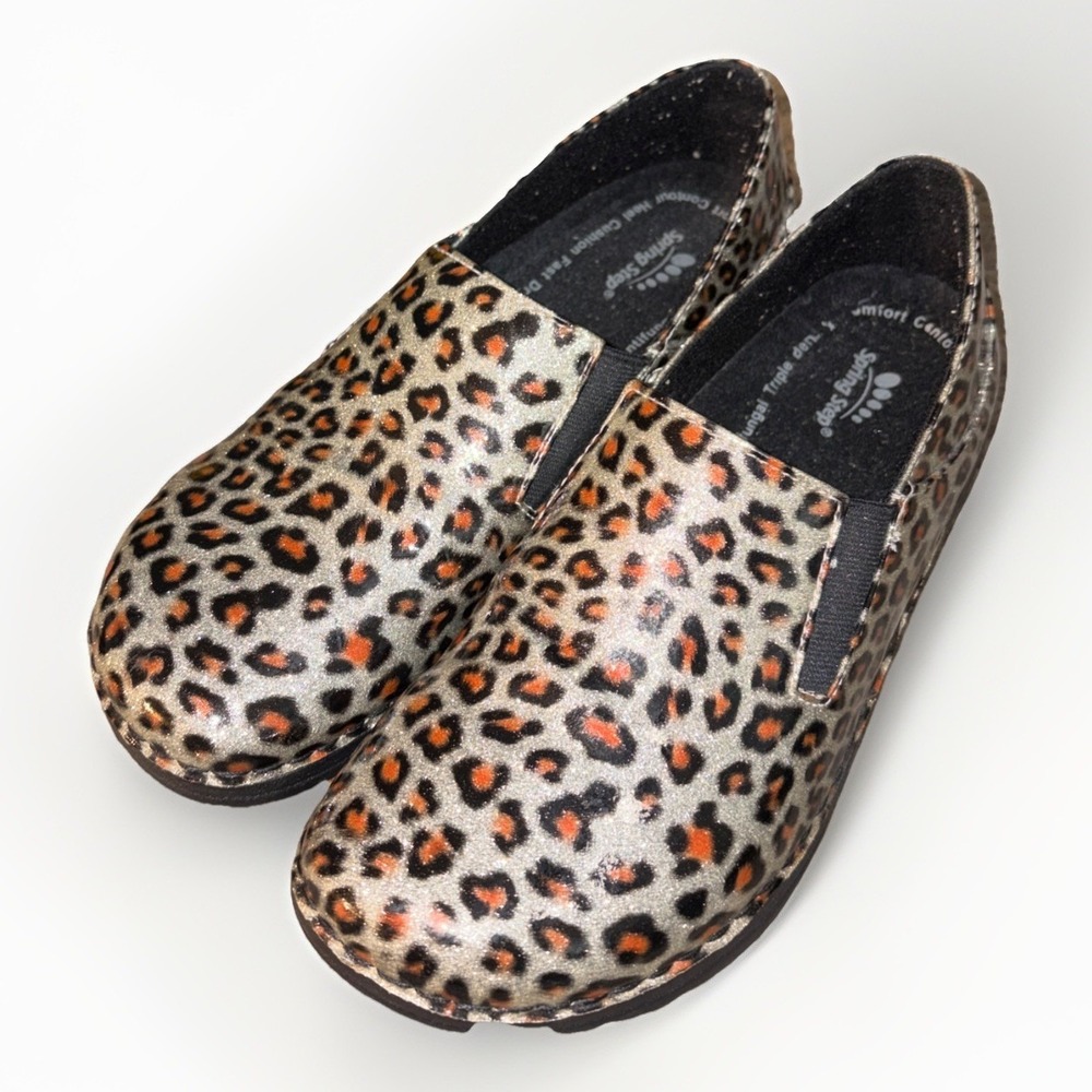Spring Step professionals Glitter Leopard Print Size 8 M  Nursing Clog Slip On